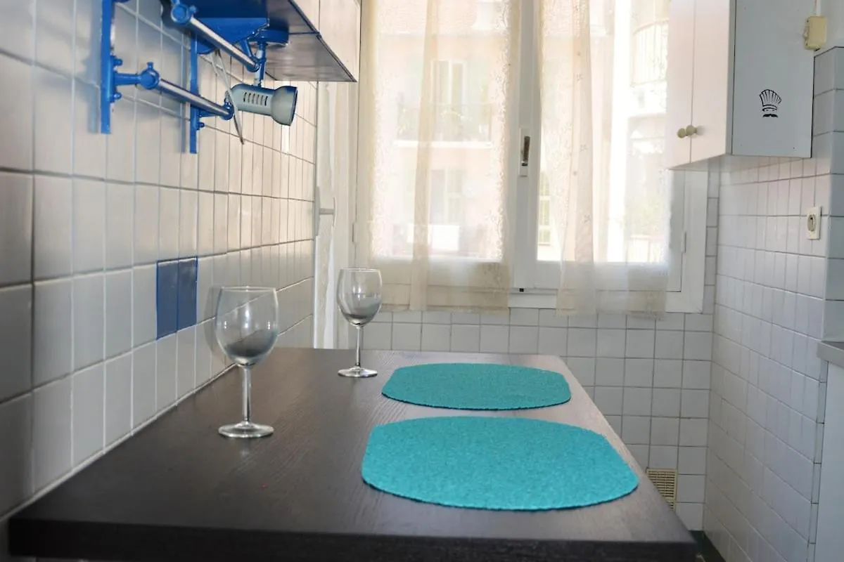 Beautiful Flat 6 People Nice Center Town 0*,